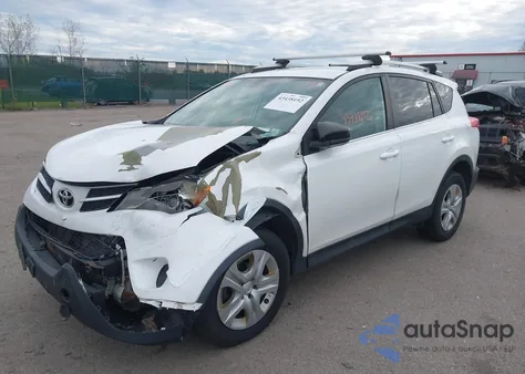 2015 Toyota Rav4 Le z USA, uszkodzony, nr VIN 2T3BFREV1FW261836